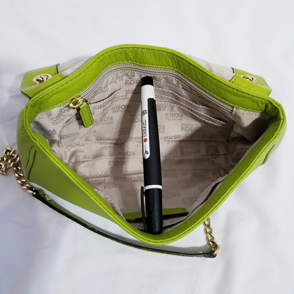 Michael Kors Fulton Lime Green Purse Bag Satchel - Picture 5 of 8